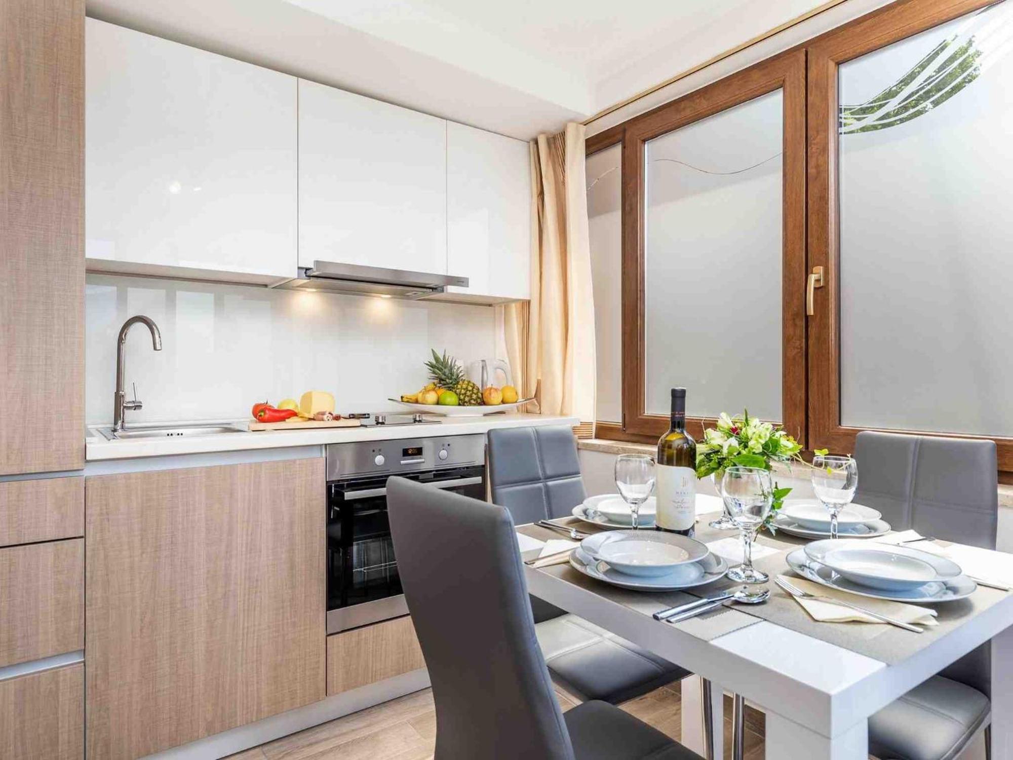 Srok Apartments With Pool คาสตาฟ ห้อง รูปภาพ